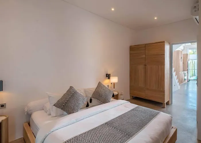 Sea Breeze Retreat Modern 3br In * Canggu (Bali)