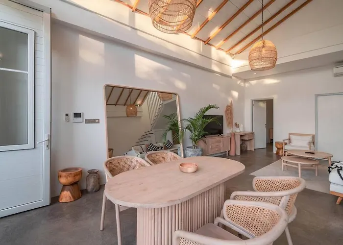 Sea Breeze Retreat Modern 3br In * Canggu (Bali)