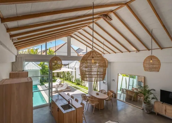 Villa Sea Breeze Retreat Modern 3br In *