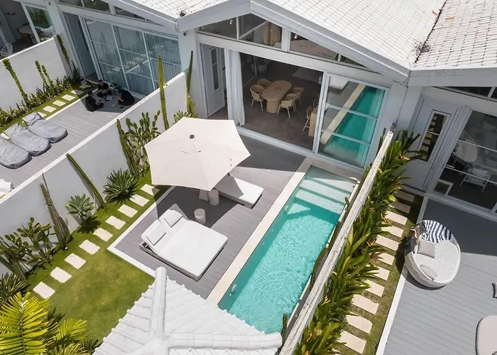 Sea Breeze Retreat Modern 3br In