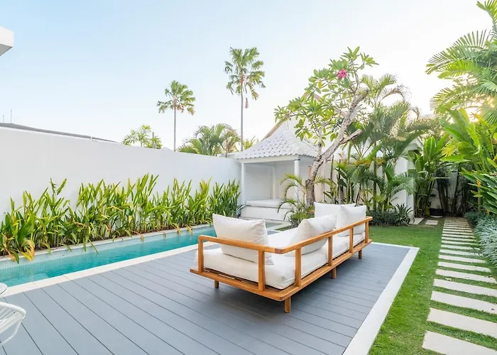 Sea Breeze Retreat Modern 3br In